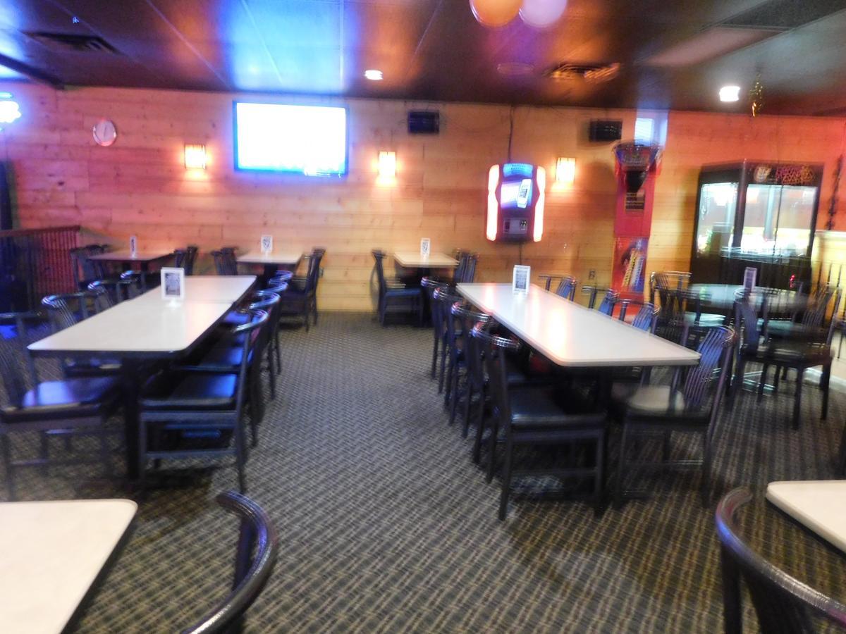 Casey'S Inn Lac du Bonnet Εξωτερικό φωτογραφία