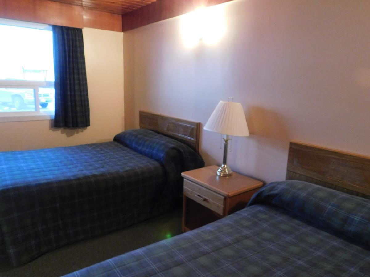Casey'S Inn Lac du Bonnet Εξωτερικό φωτογραφία