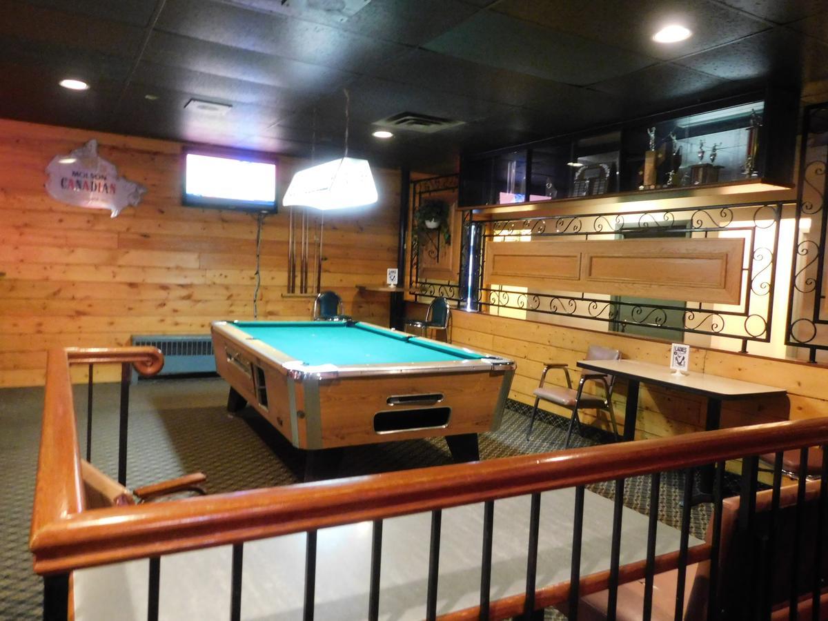 Casey'S Inn Lac du Bonnet Εξωτερικό φωτογραφία